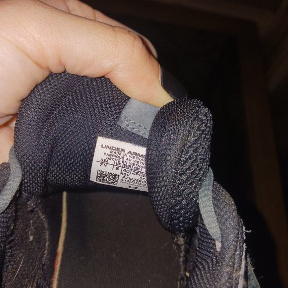 Boys steph curry size 7 - Picture 1 of 3